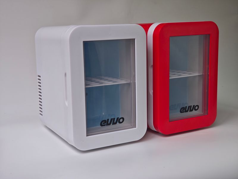 MINI-NEVERA-EVVO-6-LITROS-PARA-USO-EN-CARRO-Y-HOGAR-DS-1006-ROJA2